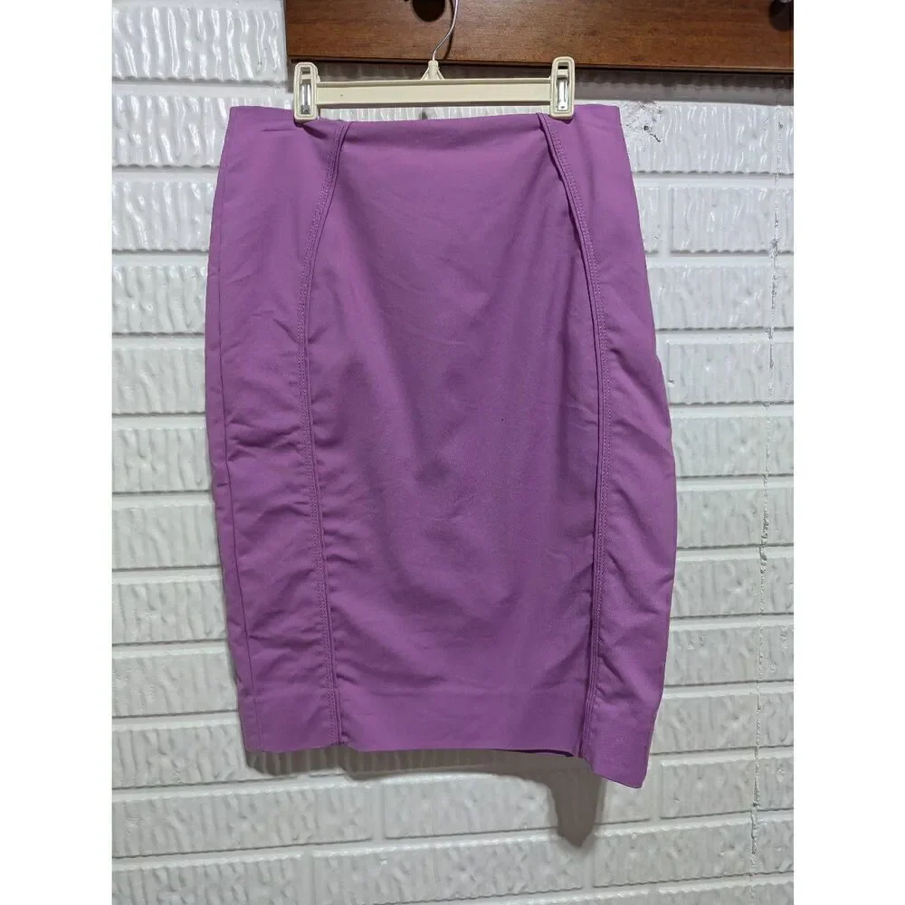 White House Black Market Women's Lavender Form Fitting Straight Skirt Size 6